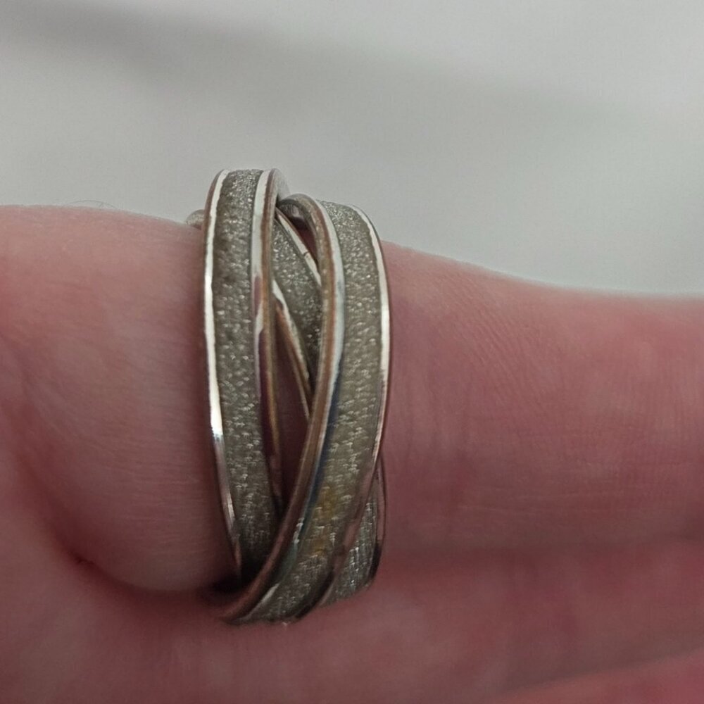 Vintage 90s Silver-Tone Rolling Ring - Triple Interconnected Bands